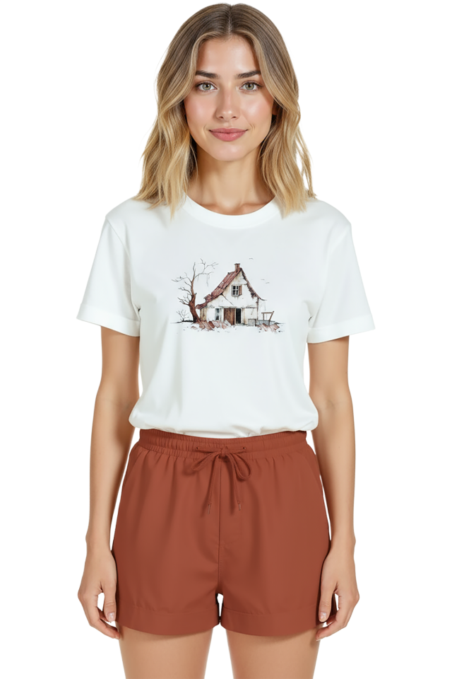 Kadın Beyaz Relaxed Fit %100 Pamuk Tişört – Suluboya Eskiz Köy Evi Baskılı