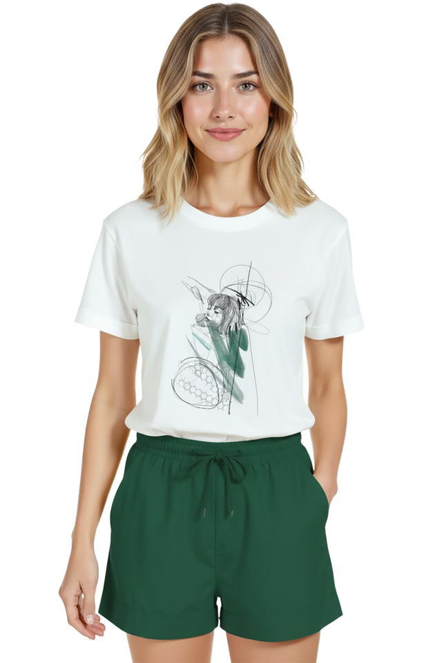 Kadın Beyaz Relaxed Fit %100 Pamuk Tişört – Çizgisel Portre & Yeşil Suluboya Vurgu Baskılı