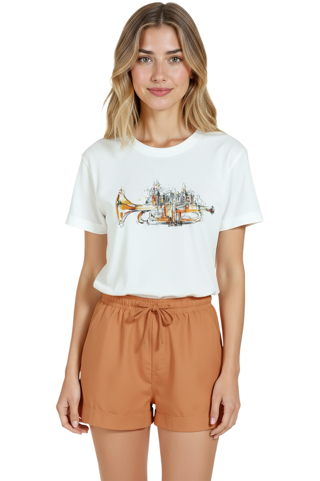 Kadın Beyaz Relaxed Fit %100 Pamuk Tişört – Trompet & Şehir Silueti Baskılı