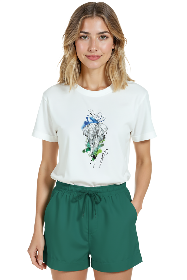 Kadın Beyaz Relaxed Fit %100 Pamuk Tişört – Suluboya Fil & Mürekkep Eskiz Baskılı