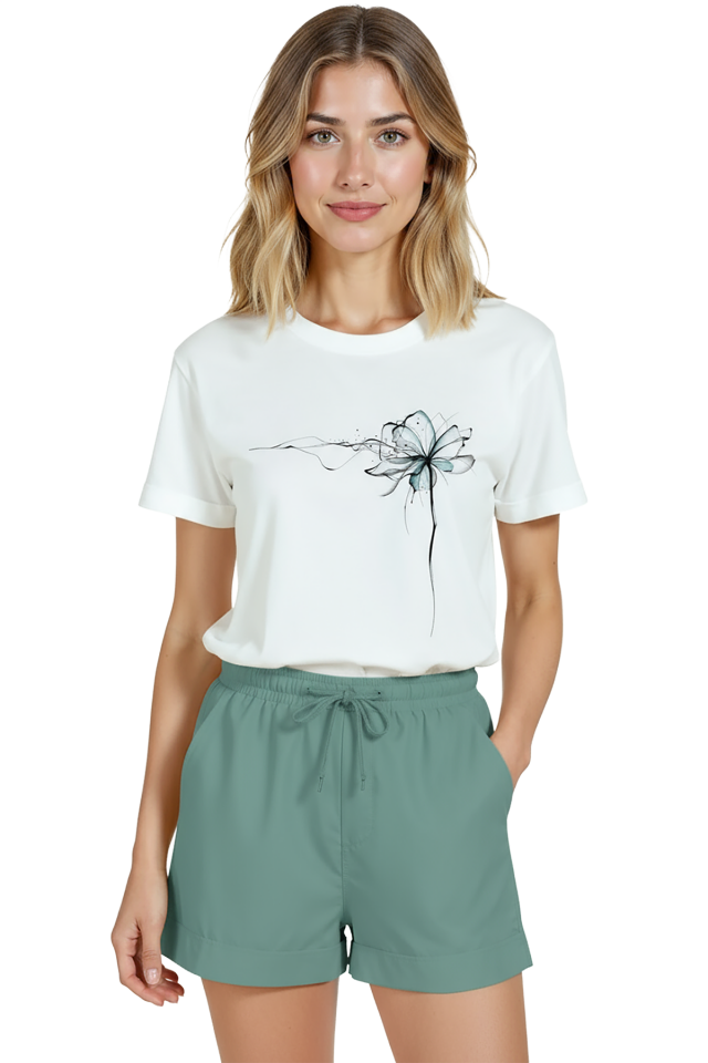 Kadın Beyaz Relaxed Fit %100 Pamuk Tişört – İnce Mürekkep Çiçek Baskılı