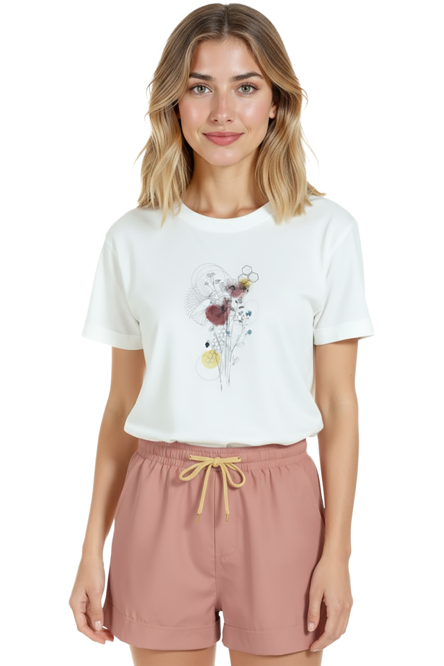 Kadın Beyaz Relaxed Fit %100 Pamuk Tişört – Kuru Çiçek & Minimal Mürekkep Baskılı