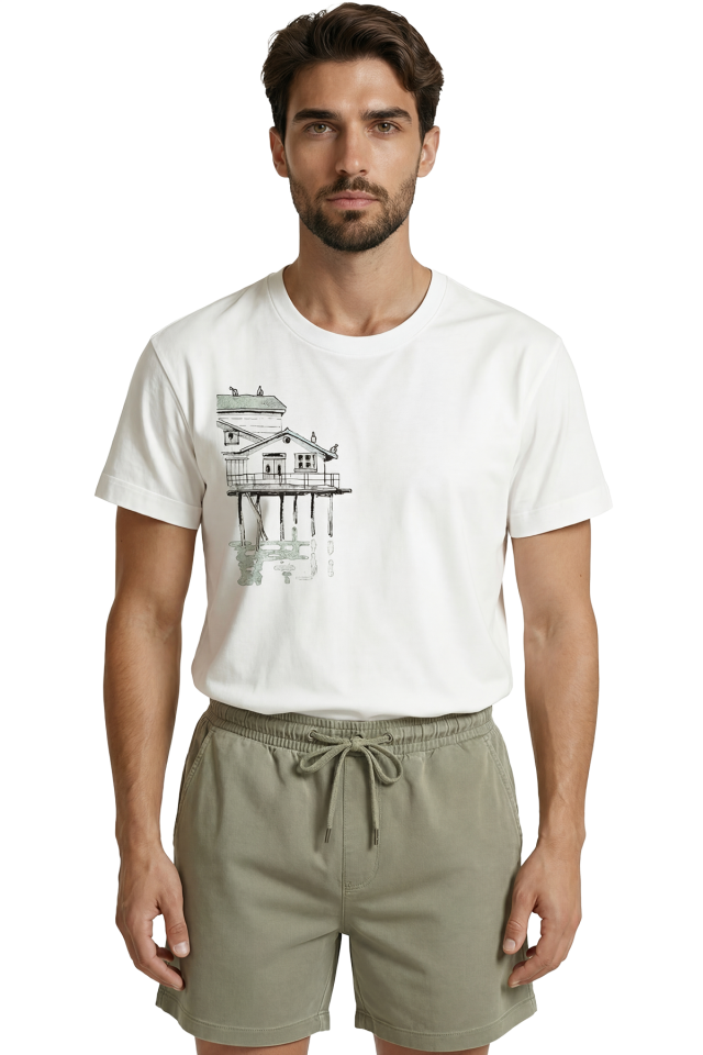 Göl Üzerinde Ahşap Ev ve Yansıma Eskiz Baskılı Minimalist Premium Erkek Tişört