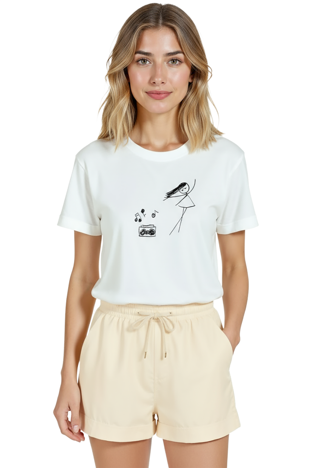 Kadın Beyaz Relaxed Fit %100 Pamuk Tişört – Çizgisel Dansçı & Boombox Baskılı