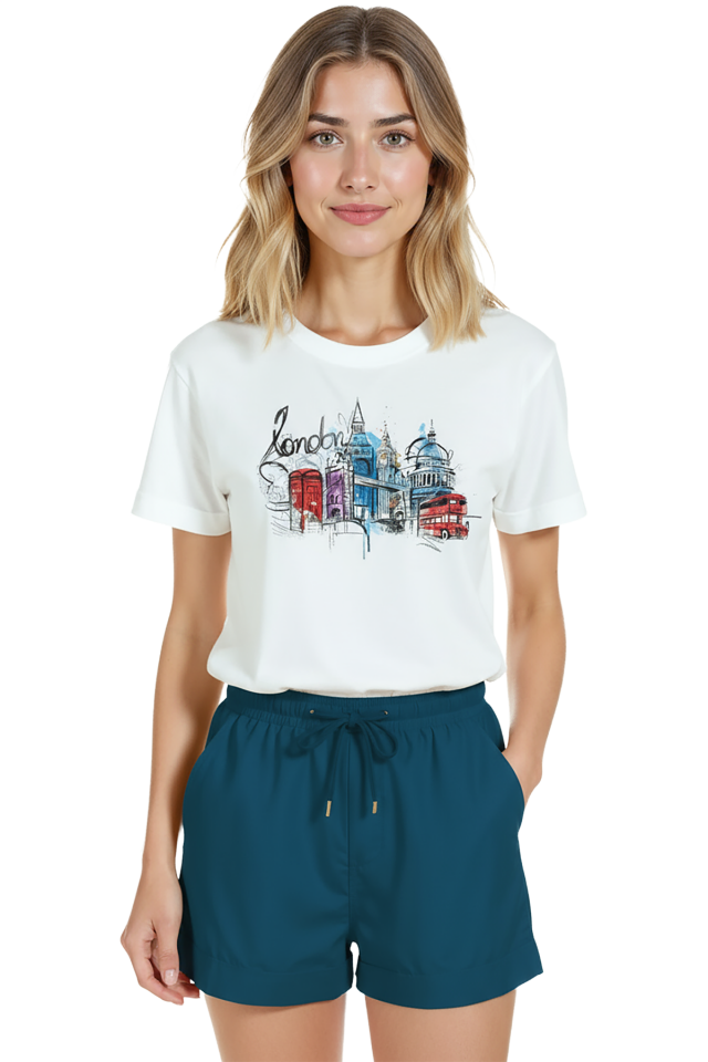 Kadın Beyaz Relaxed Fit %100 Pamuk Tişört – London Şehir Kolajı & Telefon Kulübesi Baskılı